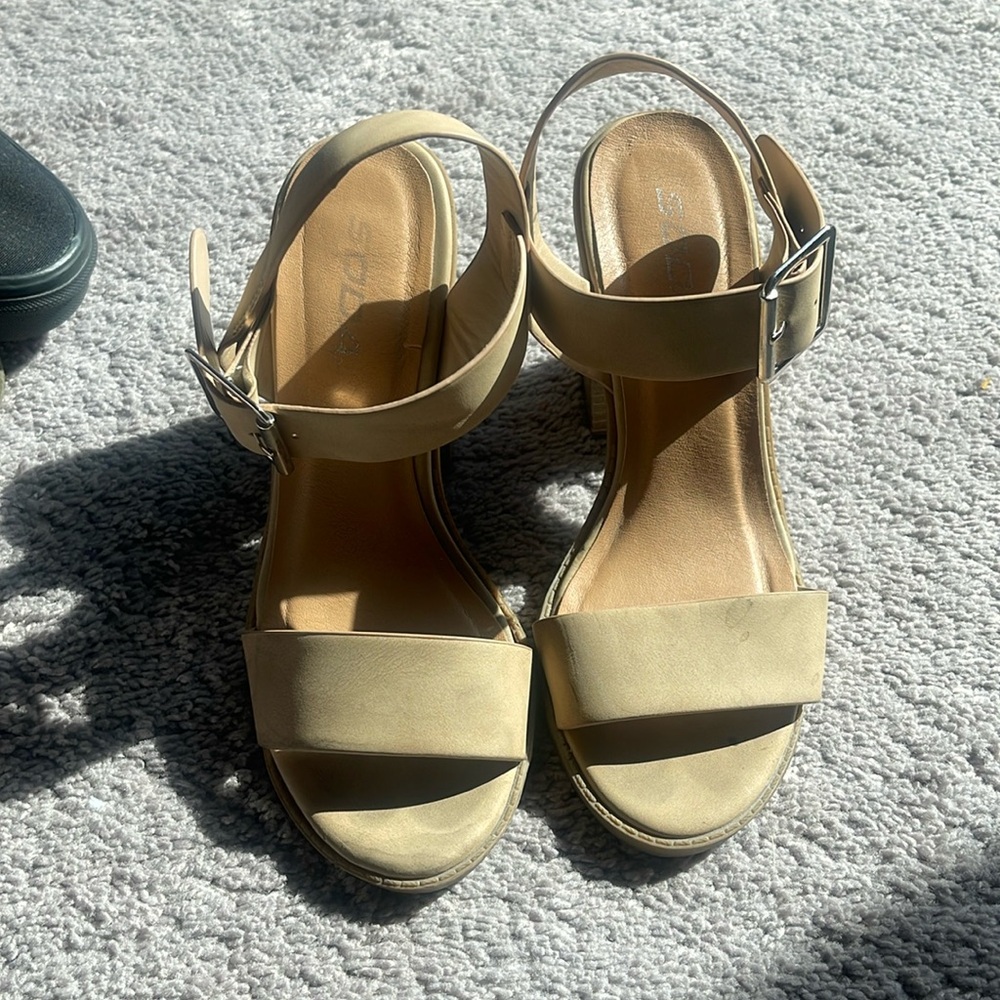 Soda heels